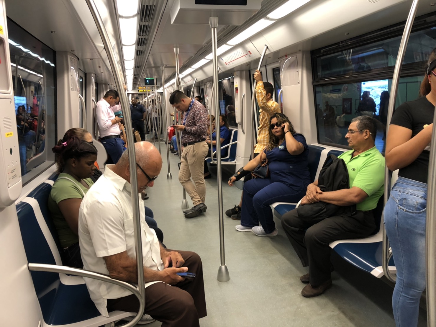 【超便利】パナマシティにて、メトロ、メトロバスを使って格安で移動しよう！（乗り方、メトロの様子の情報あり） コウイチログ